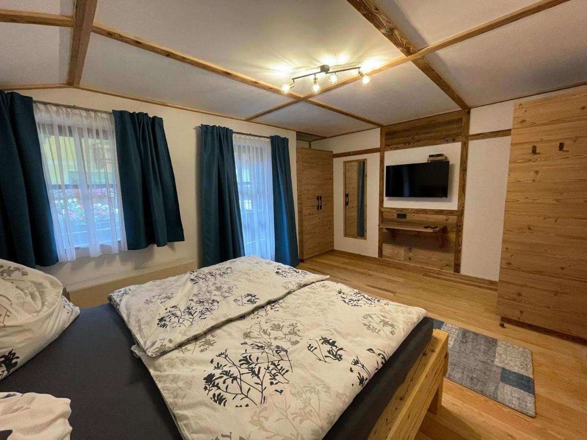 Ferienwohnung Rohrmoser Mit 2 Schlafzimmern Huttschlag Exterior photo